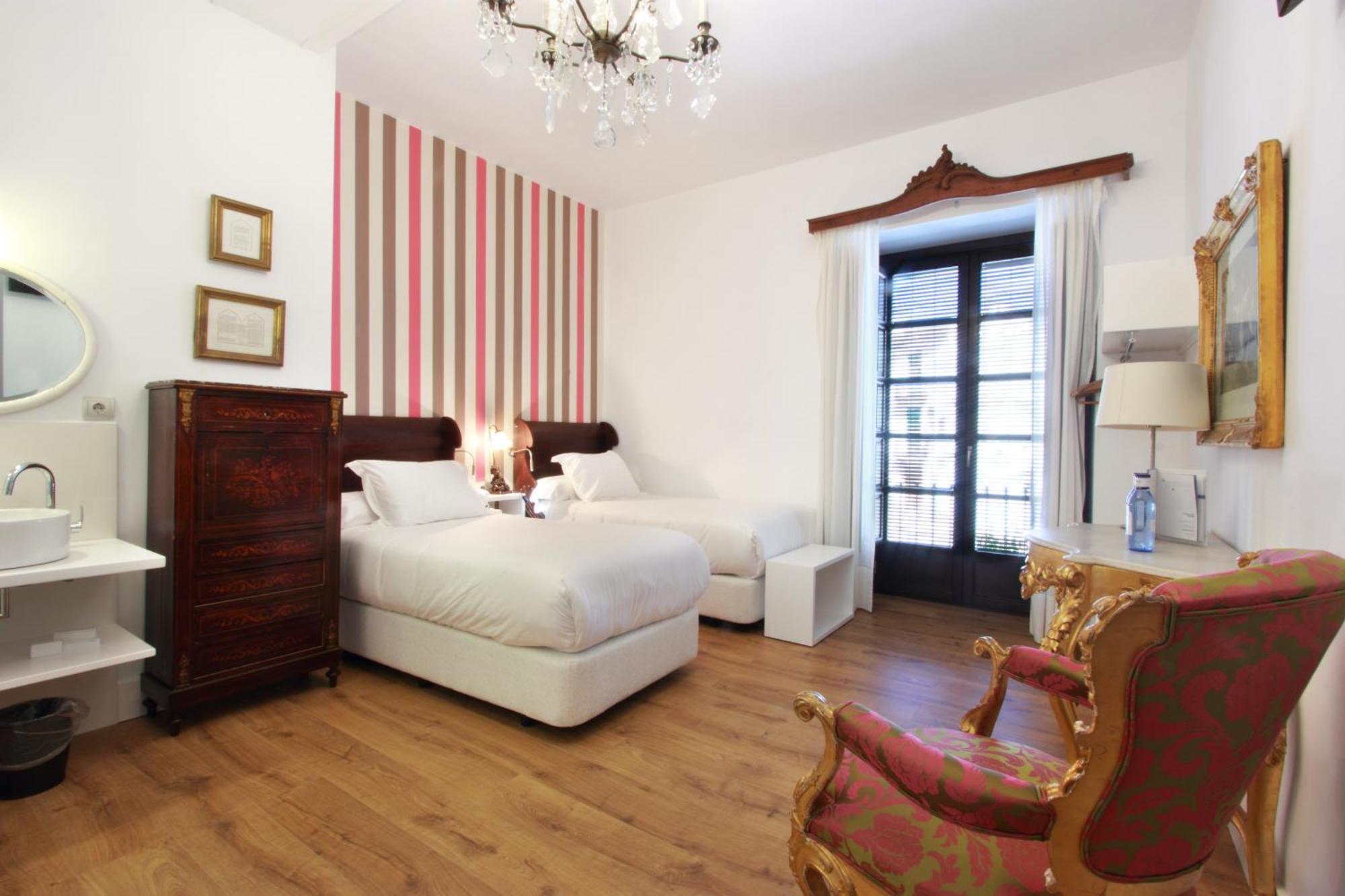Hotel Patria Chica Priego De Cordoba Ngoại thất bức ảnh